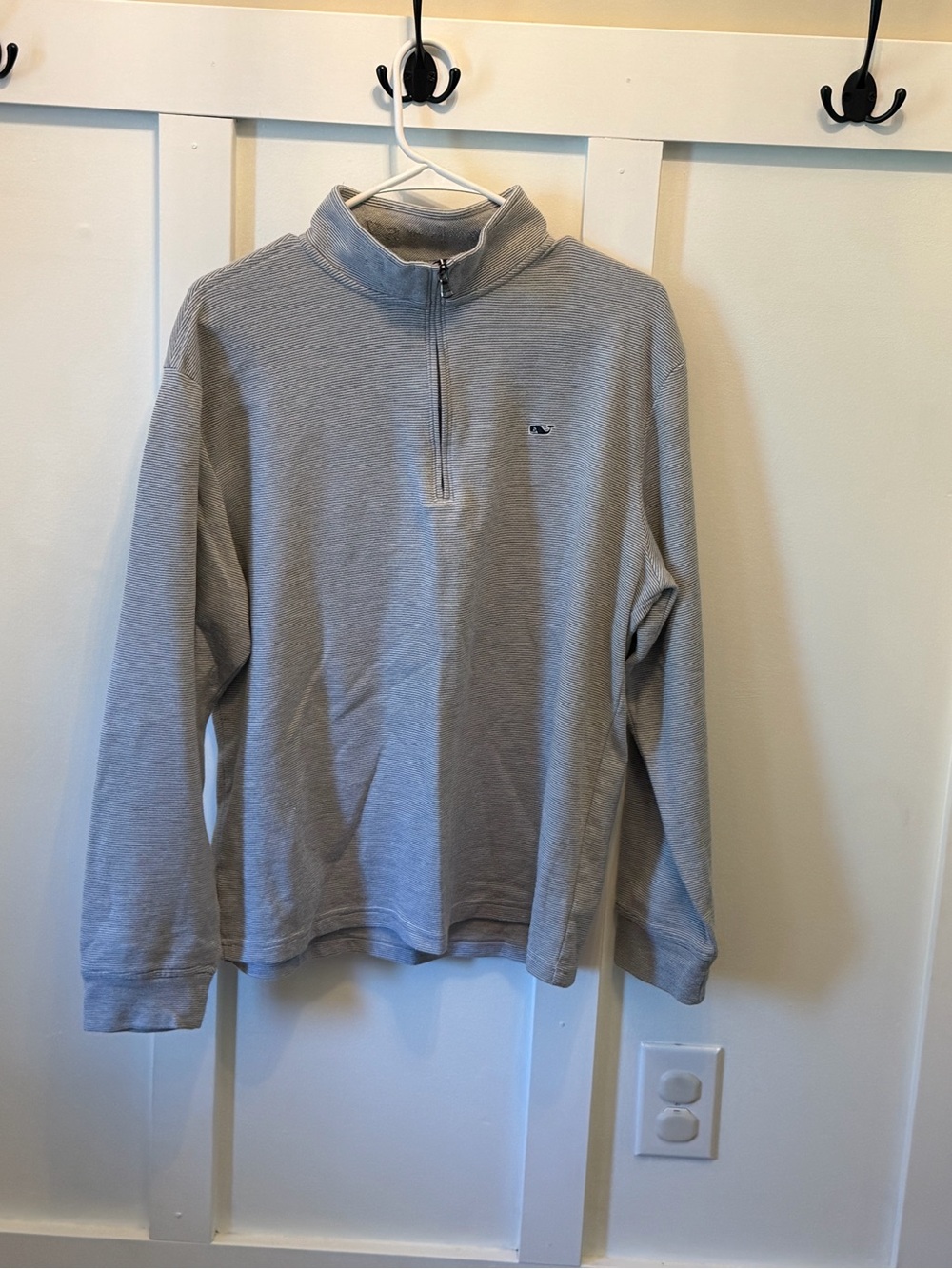 Vineyard Vines Men’s Light Gray Half-Zip Pullover Sweater
